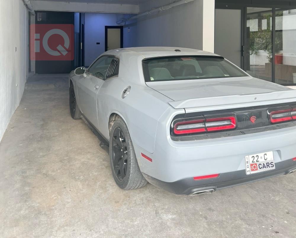 Dodge Challenger